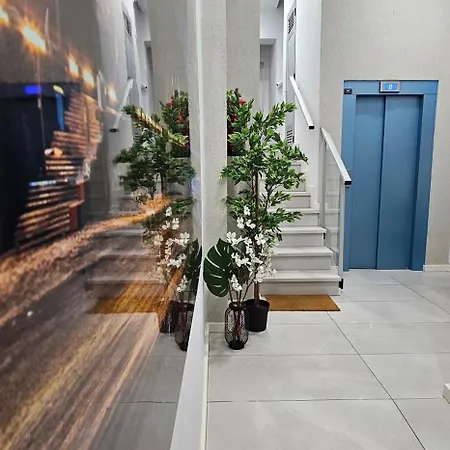 Apartment 3b